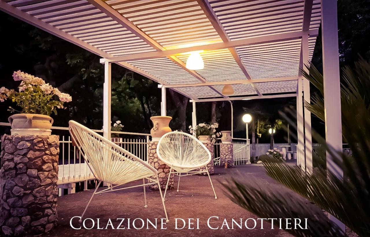 Colazione Dei Canottieri Bed & Breakfast Lago  Dış mekan fotoğraf