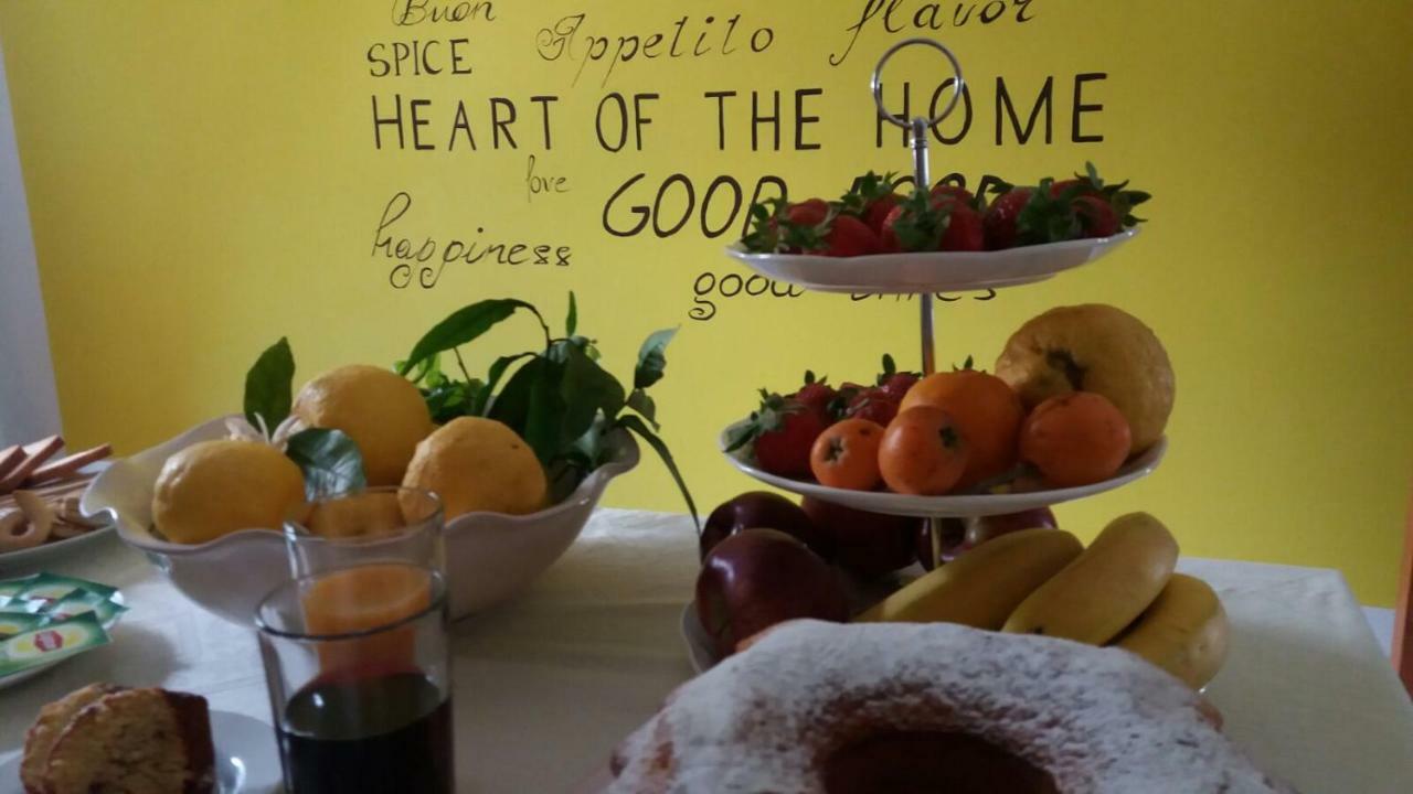 Colazione Dei Canottieri Bed & Breakfast Lago  Dış mekan fotoğraf
